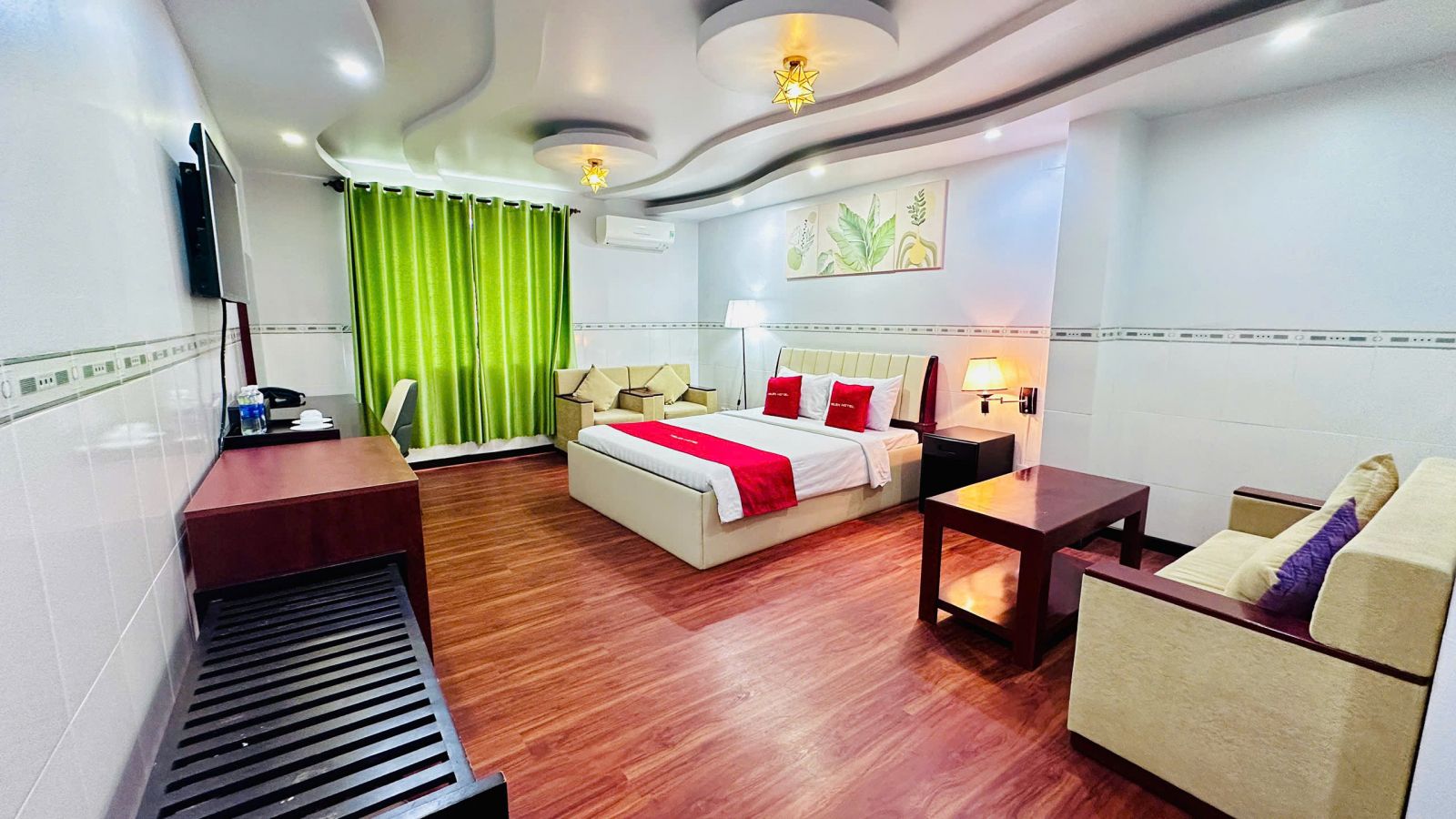 Phòng sang trọng 1 giường đôi